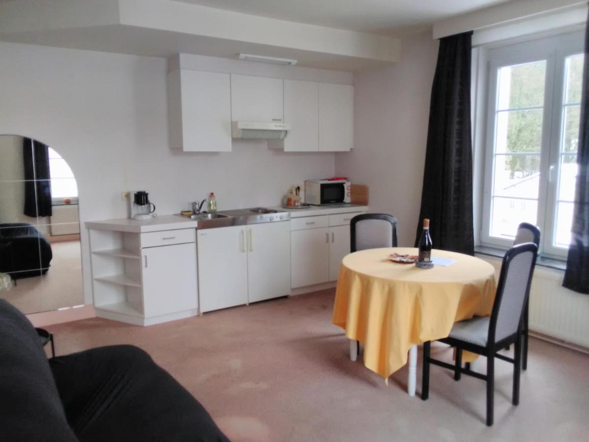 Petite Chatelaine Batiment Les Chevaliers Herbeumont Exterior photo